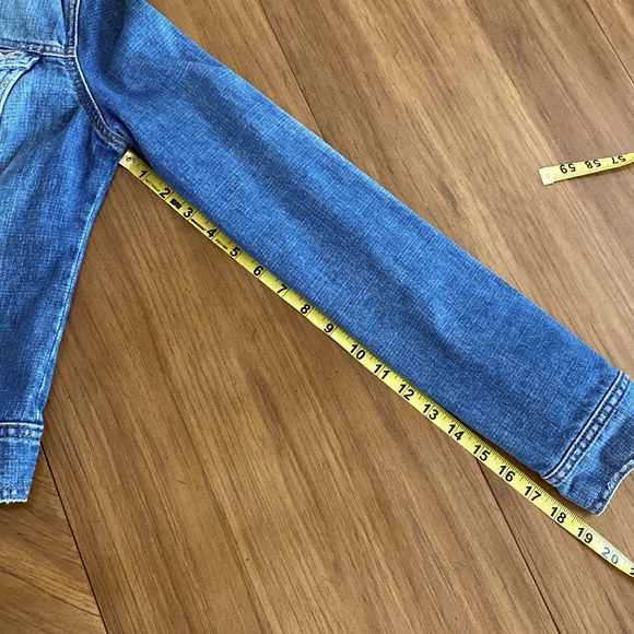 HOLLISTER DENIM JACKET WITH FLORAL SATIN LINING - Picture 8 of 11